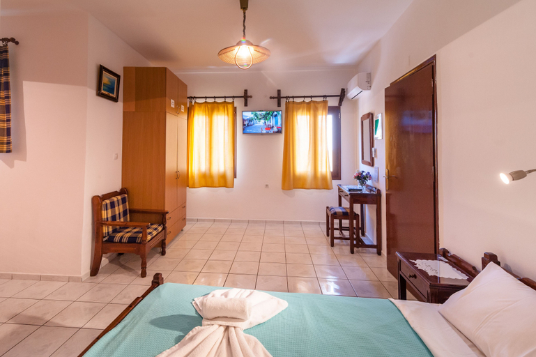 Bedroom 5, Poco Loco Bed & Breakfast, Crete