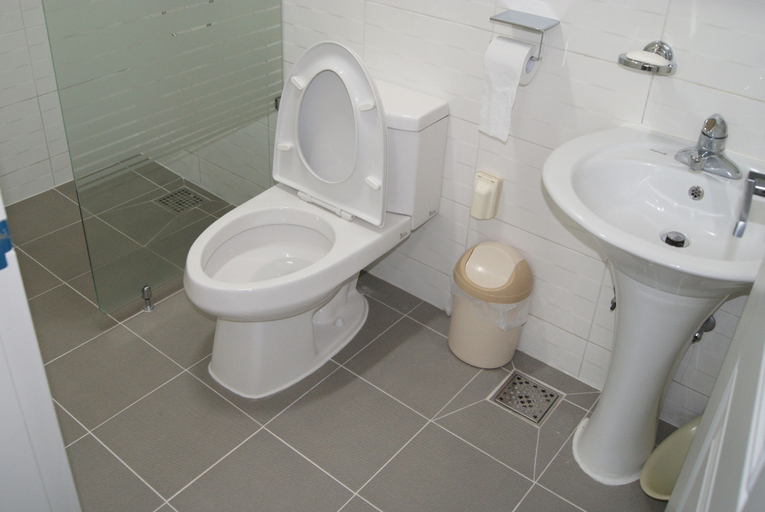Bathroom 3, Santa Fe Pension, Namhae
