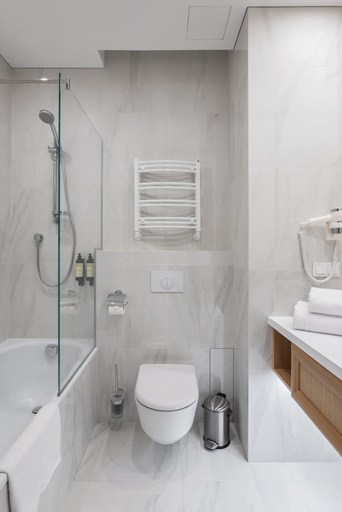 Bathroom 4, CALVARY Hotel & Restaurant Vilnius, Vilniaus