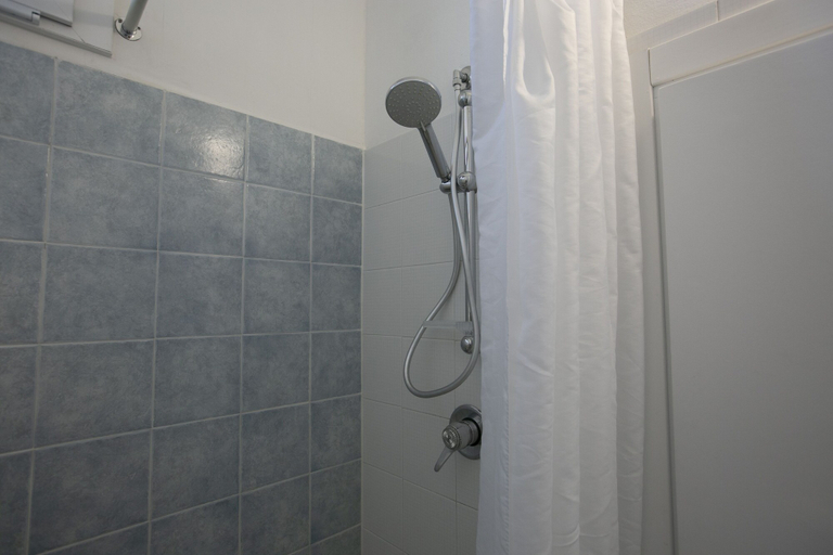 Bathroom 5, Hotel Mara, Rimini