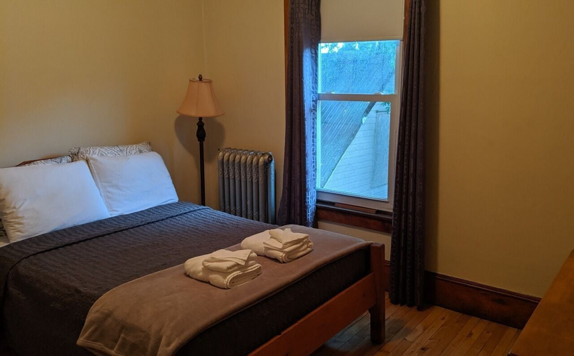 Bedroom 3, Auberge Ayers Cliff, Memphrémagog