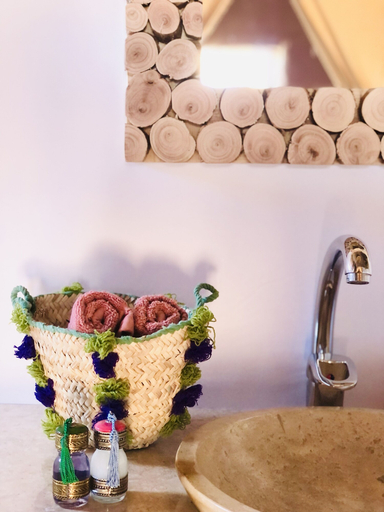 Bathroom, Pueblo Touareg, Errachidia