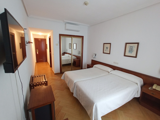 Bedroom 4, Hotel ELE Acueducto, Segovia