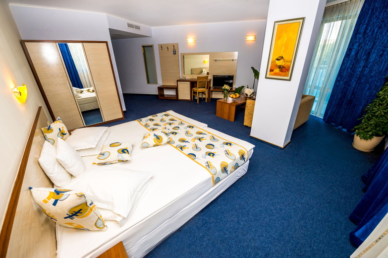 Bedroom 3, Aqua Hotel Burgas, Burgas