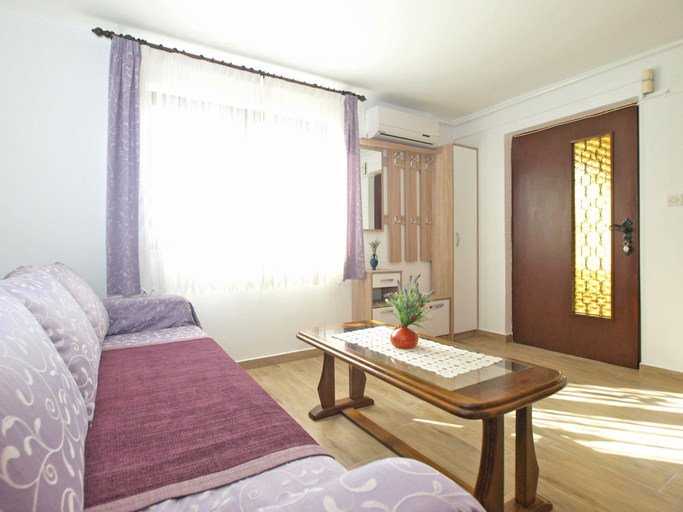 Bedroom 2, Apartment 604, Pula