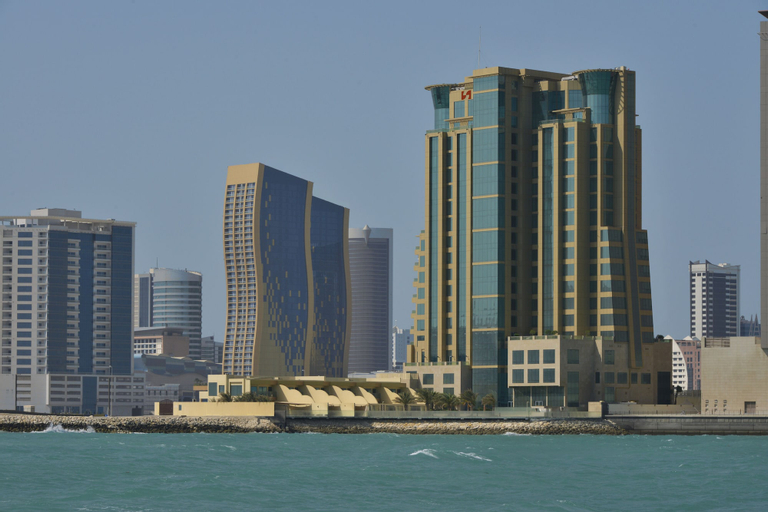 Exterior & Views 30