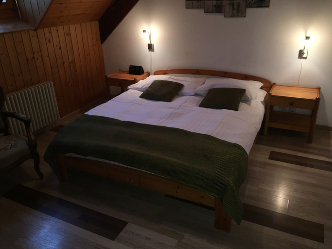 Bedroom 3, Historic Hotel Steinbock, Interlaken