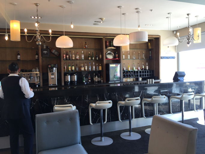 Food & Drinks 5, 410 Harbour Bridge, City of Cape Town