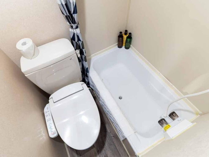 Bathroom 3, Beach Resorts Hotel KALAKAUA, Onna