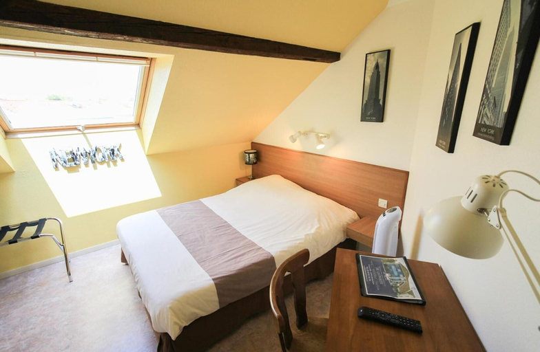 Bedroom 3, Hotel Restaurant De La Poste, Haut-Rhin