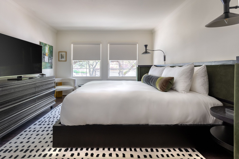 Bedroom 3, La Colombe d'Or Hotel, Houston
