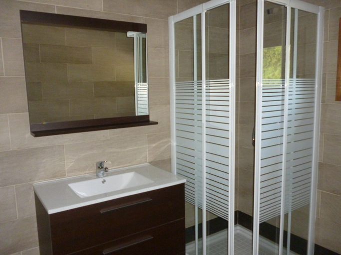 Bathroom 4, Camping Pirinenc, Girona