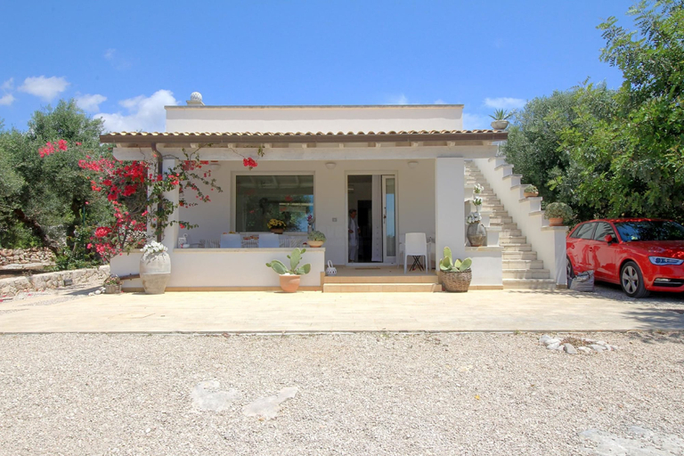 Exterior & Views 2, Antico Trullo Lovely House, Lecce
