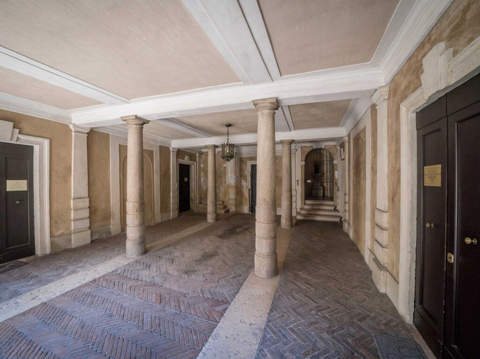 Interior entrance 4, Bright Apartments Verona - Cattaneo Historical, Verona