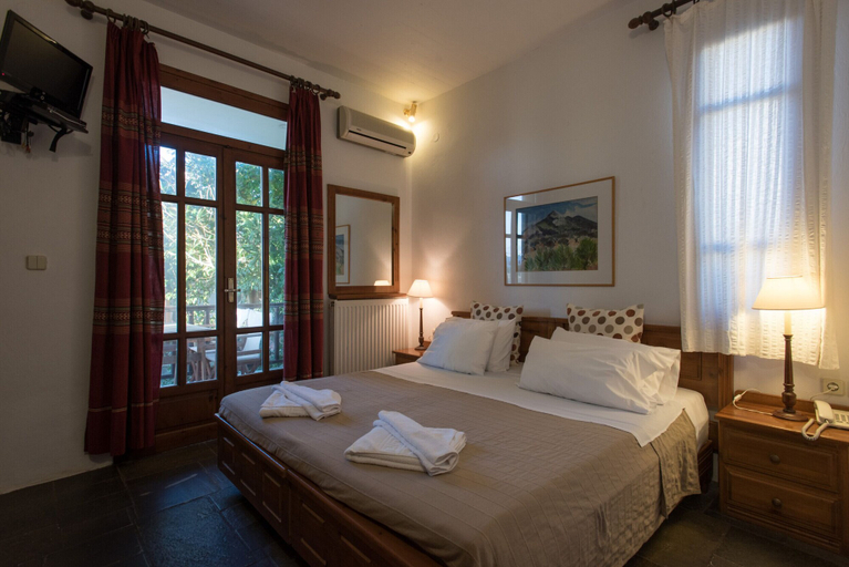 Bedroom 4, Proimos Maisonnettes, Crete