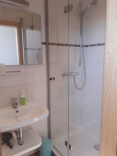 Bathroom 5, Haus Seeblick, Hamburg