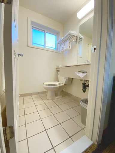 Bathroom 4, Best Stay Inn - Manchester, Hartford