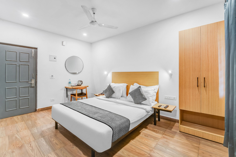 Bedroom 5, Rohaan Inns - UPAR Hotels Ashok Nagar, Chennai