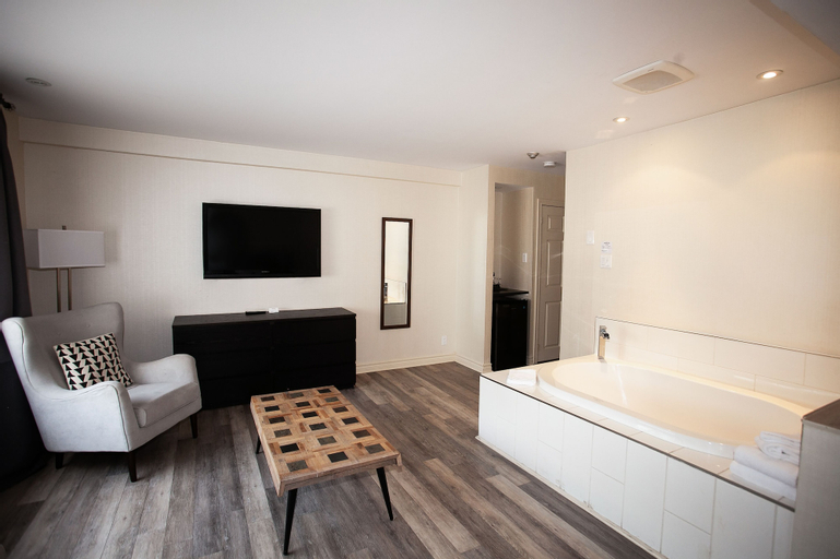 Bedroom 27