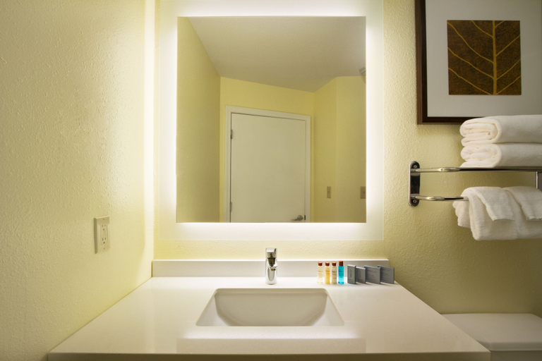Bathroom 4, MainStay Suites Raleigh - Cary, Wake
