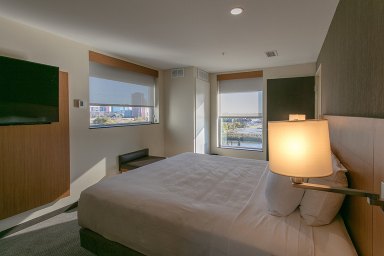 Bedroom 3, Hyatt Place Wilmington Riverfront, New Castle