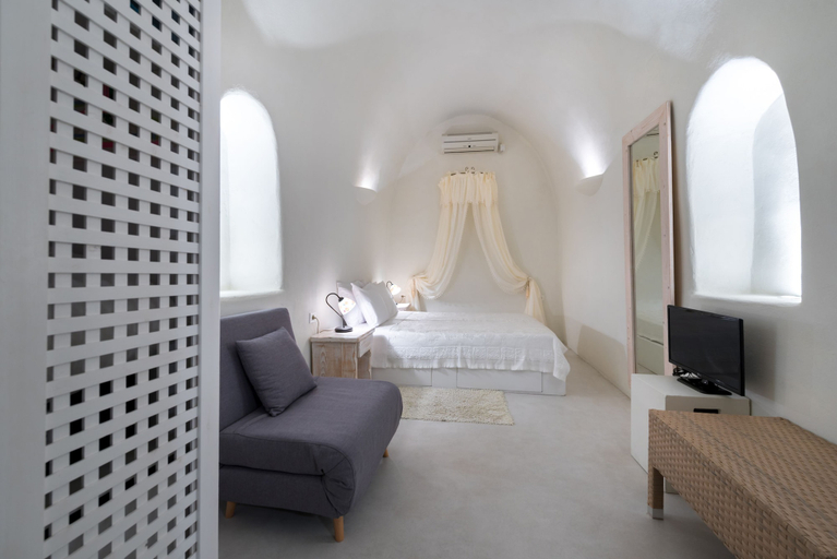 Bedroom 4, Christina's Cave House, South Aegean