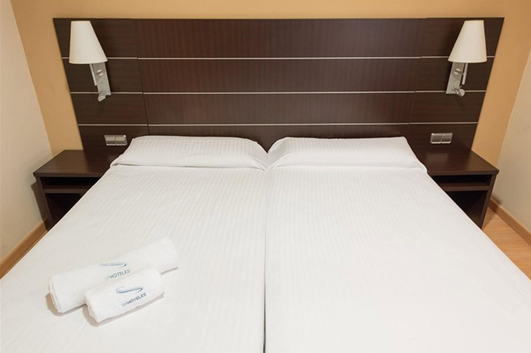 Bedroom 3, Hotel Las Ventas, Zaragoza