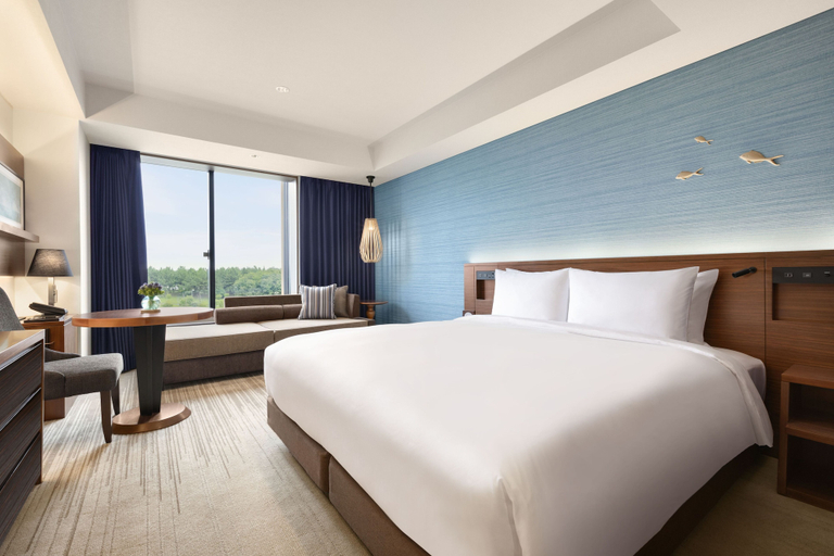 Bedroom 3, Hyatt Regency Tokyo Bay, Edogawa
