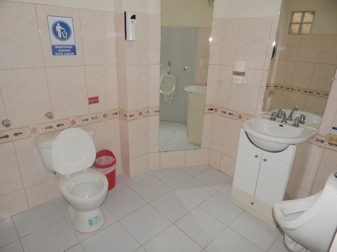 Bathroom 4, Hotel Los Algarrobos, San Cristóbal
