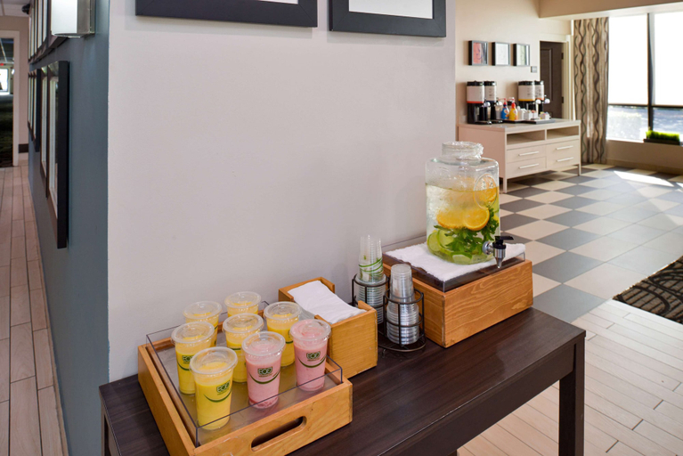 Food & Drinks 5, Hampton Inn Vero Beach, Indian River