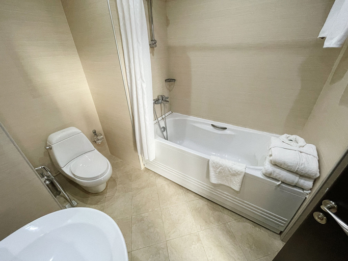 Bathroom 4, Austin Hotel Baku, Baku