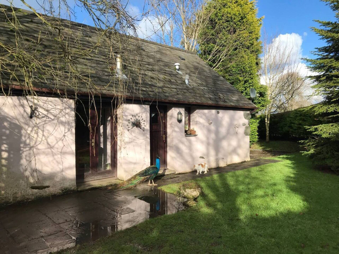 Exterior & Views, Converted Stone Barn -20 Acres - Farm Animals!, Denbighshire