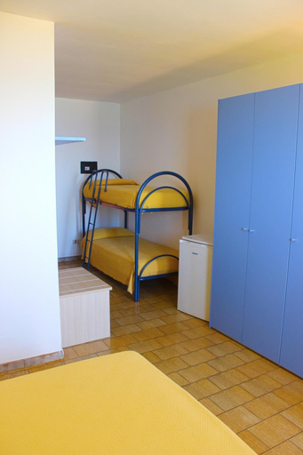 Bedroom 4, Villaggio Baia Calavà Hotel e Residence, Messina