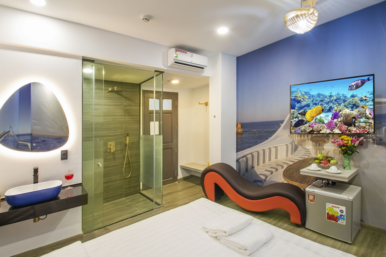 Others 5, Eros Hotel 2 - Love Hotel, District 3