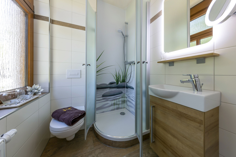 Bathroom 5, Landhotel zur Post, Erzgebirgskreis