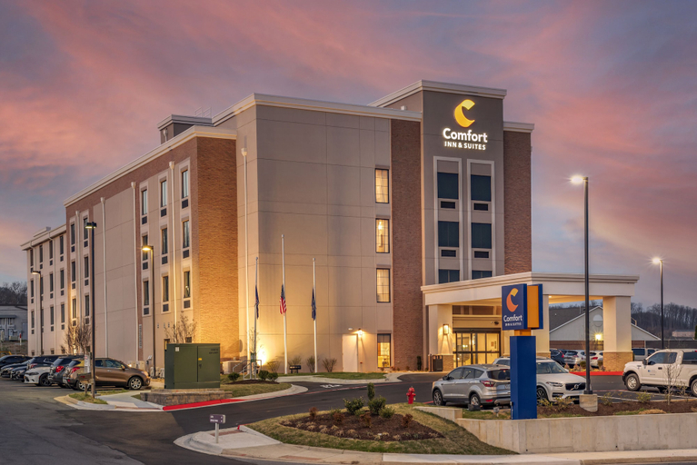 Exterior & Views 2, Comfort Inn & Suites Harrisonburg, Harrisonburg