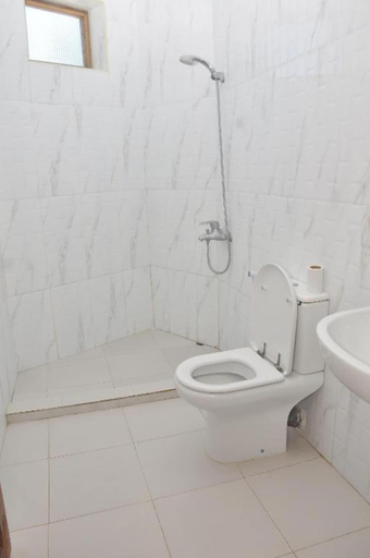 Bathroom 3, Plumeria Hotel, Mjini