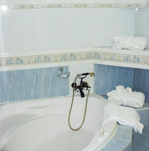 Bathroom 4, Hotel Les Hammadites, Tichy