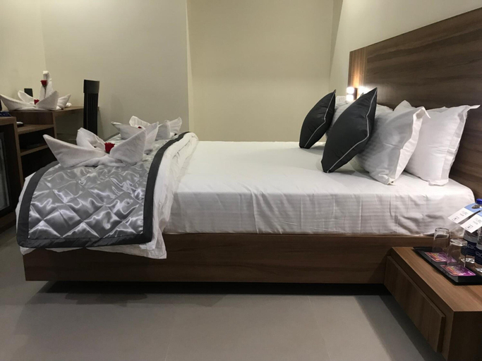 Bedroom 3, Kyriad Hotel Solapur, Solapur
