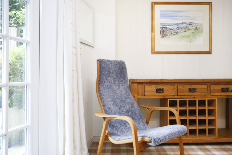 Others 5, Central New Town Apartment, Edinburgh
