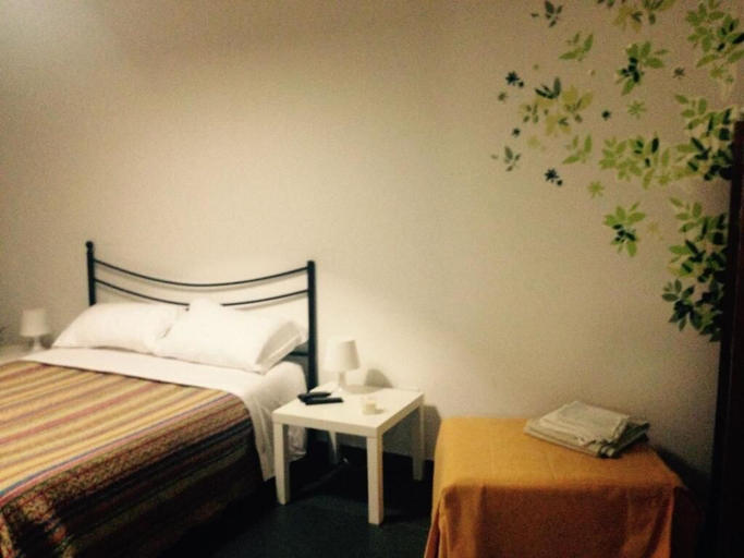 Bedroom 3, B&B Largo Barile, Caltanissetta