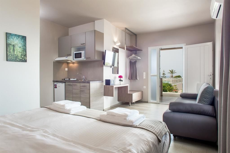 Bedroom 4, Evelyn Hotel, Crete
