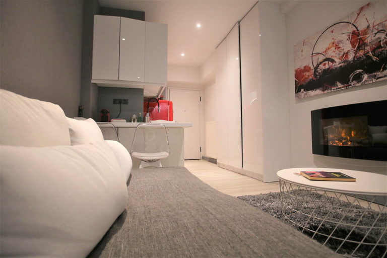 Bedroom 3, GK Embassy, Attica