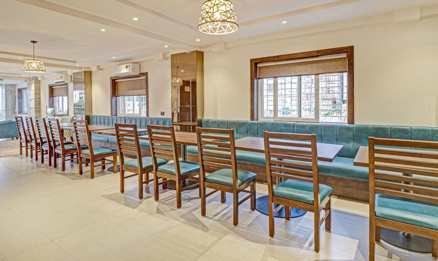 Food & Drinks 5, Treebo Emora Grand, Bangalore
