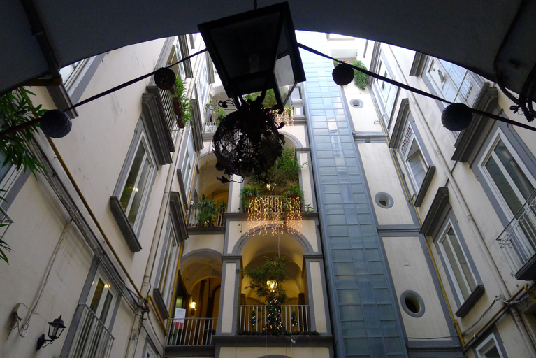 Exterior & Views 2, B&B Napoli Plebiscito, Napoli