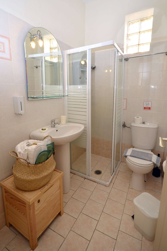 Bathroom 4, Koukounari Studios, Attica
