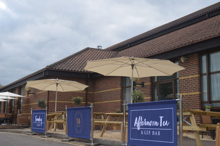 Exterior & Views 2, DoubleTree by Hilton Swindon, Wiltshire
