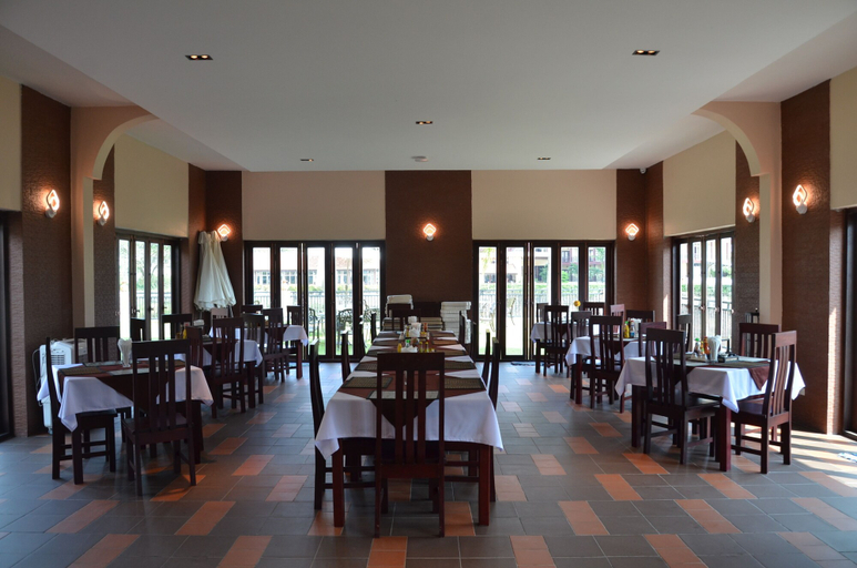 Food & Drinks 5, Saksiri Riverside Boutique Hotel, Vangvieng