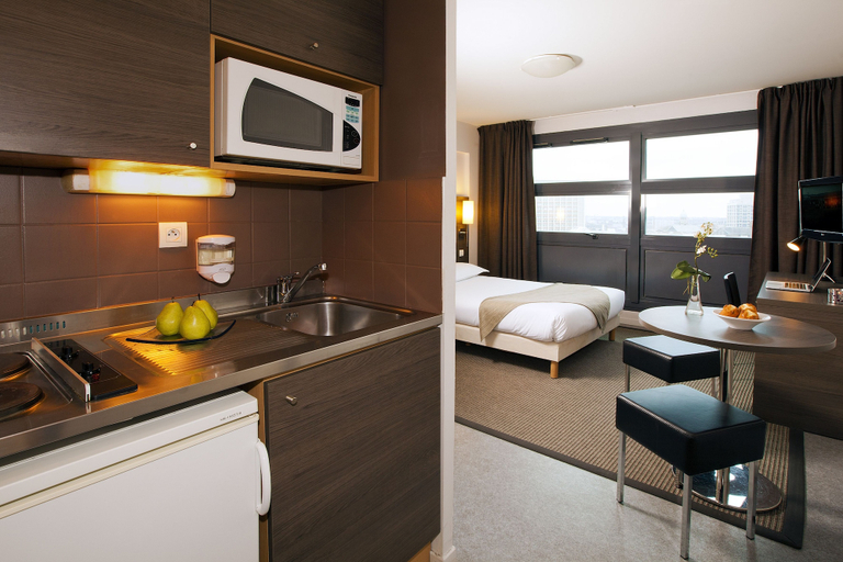 Bedroom 3, Séjours & Affaires Lille Europe, Nord
