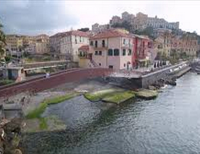 City view from property 3, Appartamento Belsoggiorno, Imperia